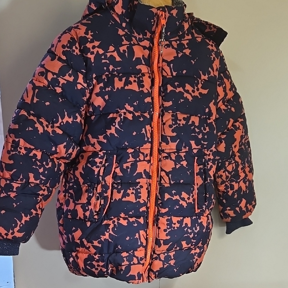 Nono pink/navy Puffer Coat with Quilted and fur lined Design and Hood. Girls S 4
